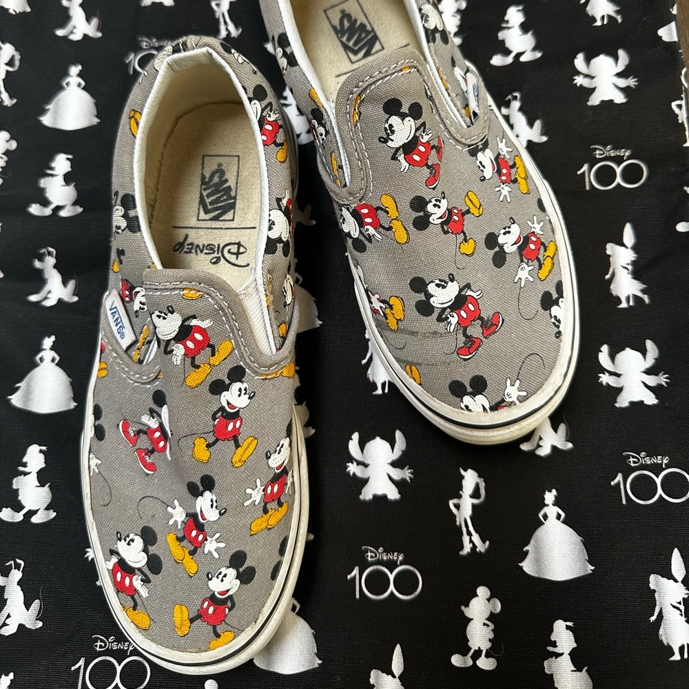 Kids Mickey Mouse Vans